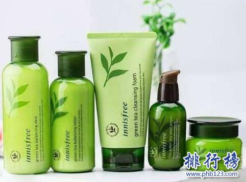 {賭馬}(女生的化妆品都有哪些) {賭馬}(女生的化妆品都有哪些)