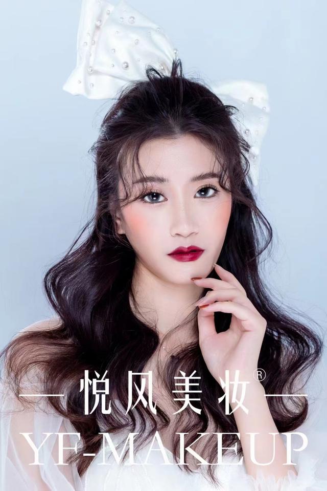 {線上賭場}(口碑最好的彩妆单品)